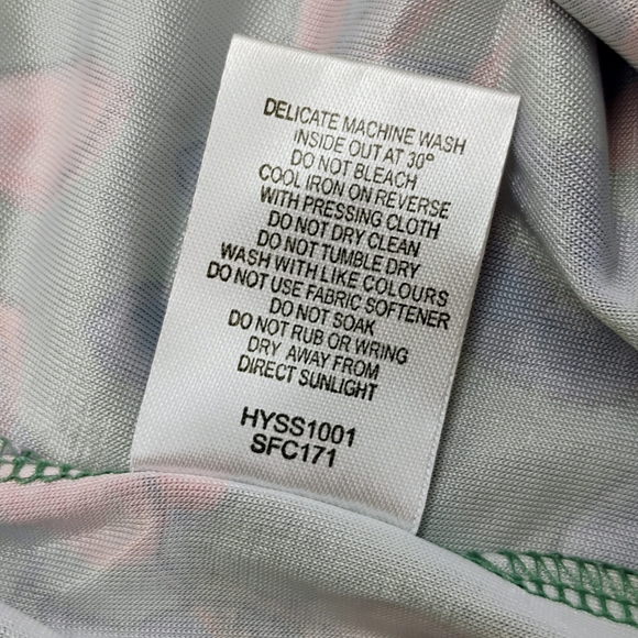 Yoaresweet Off The Shoulder Blouse Floral Women's Sz M NWT 3/4 Flutter Sleeves - Picture 11 of 11